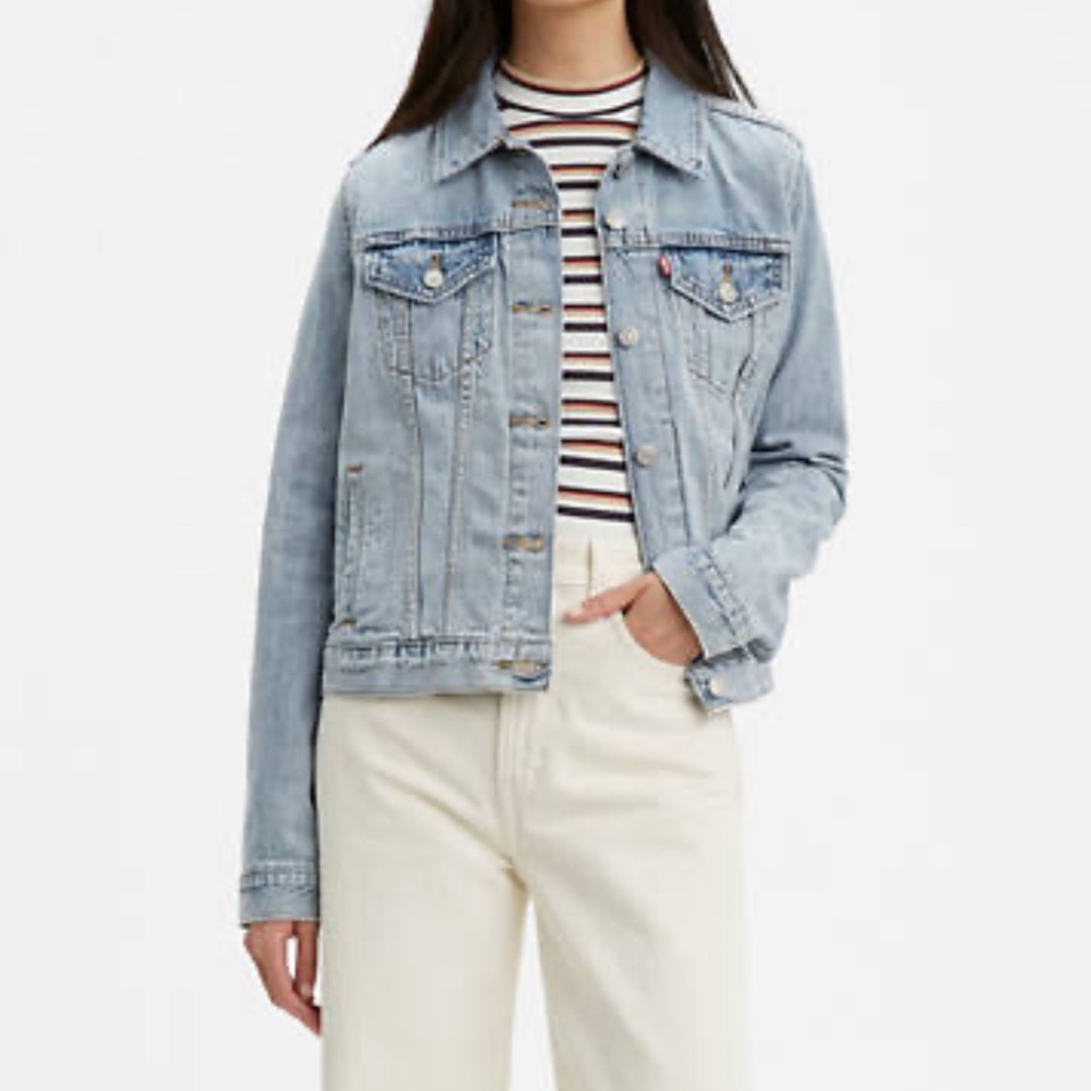 Levi’s trucker jean jacket